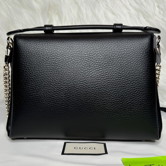 Gucci Interlocking Black Leather Chain Crossbody - Picture 2 of 13